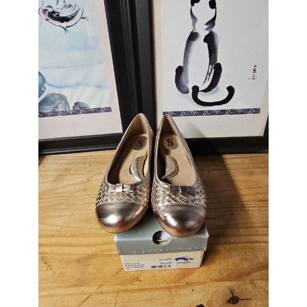 SoftWalk Women's Naperville, Gold Wash, leather upper‎ ,7 N US